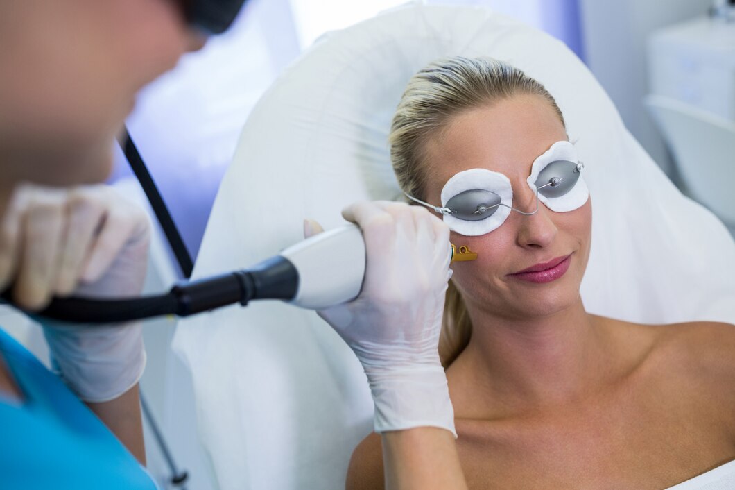 Jak laseroterapia może poprawić kondycję skóry: przegląd najnowszych badań i technologii?